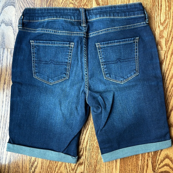 NWT Arizona Jean Bermuda Shorts, size 5 - Picture 2 of 6